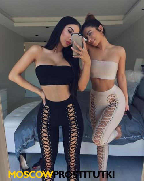  Карина и Оксана 16233